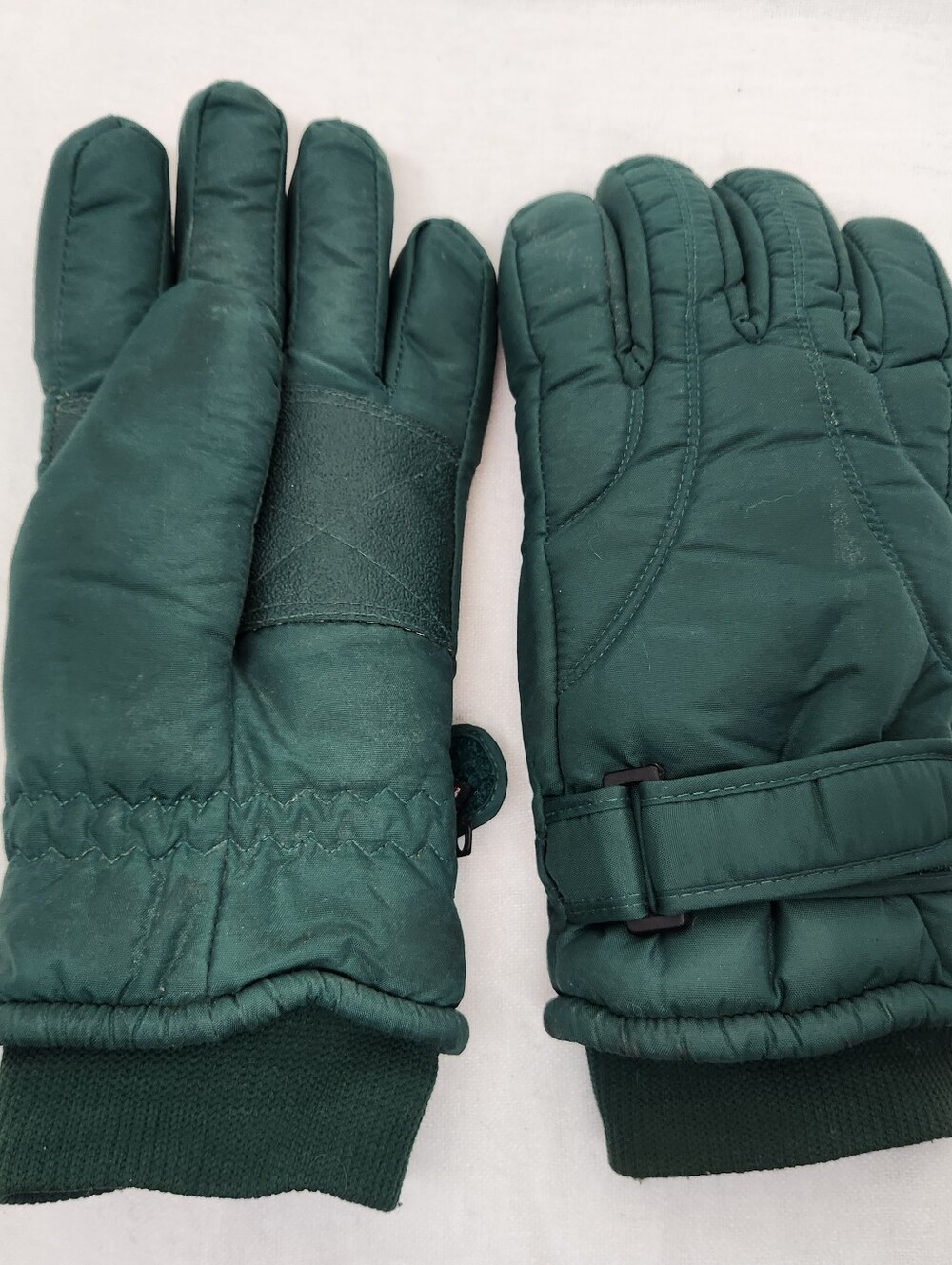 3M Thinsulate Youth 12-18 Green Winter Outdoor Warm Gloves